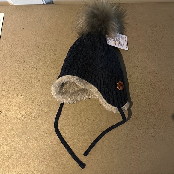 Super cozy Calikids winter hat NWT - Picture 2 of 6